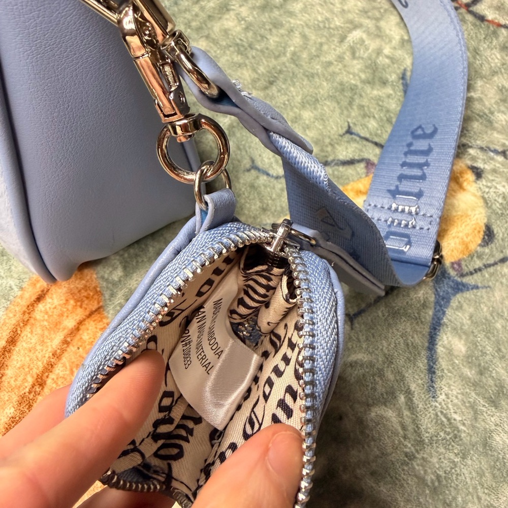 Juicy Couture Light Blue Shoulder Bag with Chain and Coin Purse - Picture 5 of 8